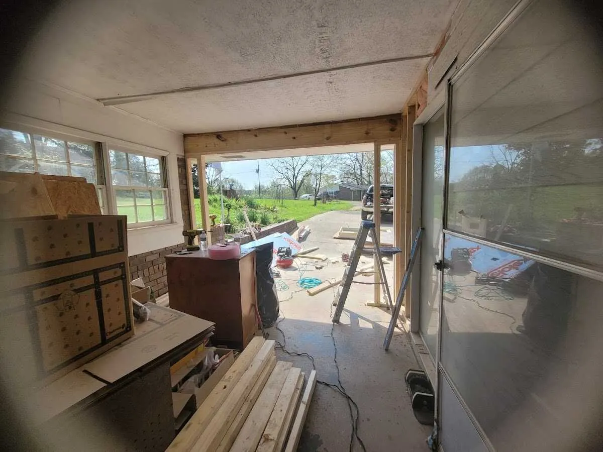 Air movers and dehumidifier for Drying & Dehumidification in Avondale